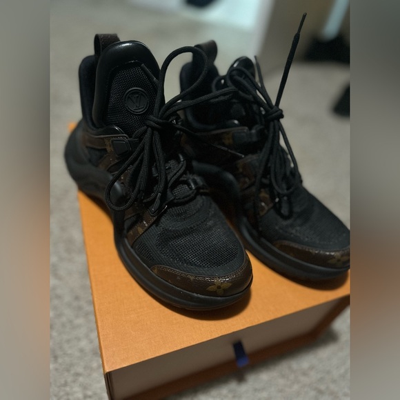 Louis Vuitton Archlight Sneaker - Picture 1 of 3